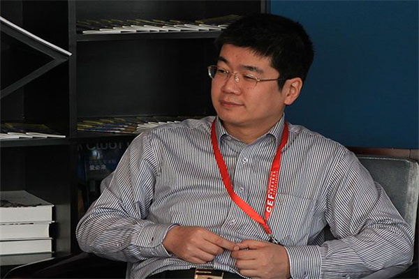 专访惠誉首席经济学家:美国经济增速放缓至“爬行速度”,美联储年中降息概率不大