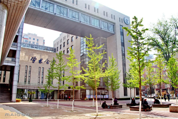 2025五一档档期票房破6亿元