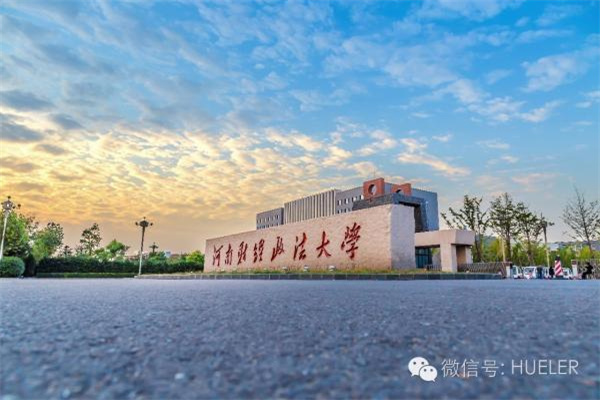 乘势推动办公用品提质扩容